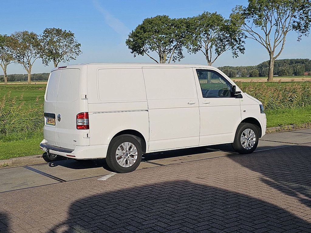 VOLKSWAGEN TRANSPORTER 2.0 TDI L1H1 NAP 102Pk Airco Bumpers-Kleur Lm-Velgen Trekhaak Export !