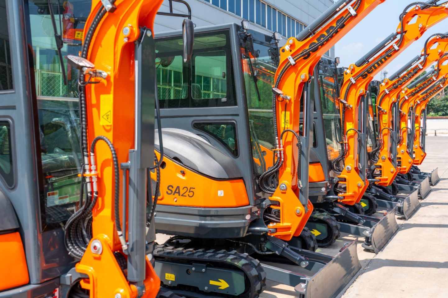Senna Tools SA25 graafmachine 2500 kg – Kubota – 3 bakken