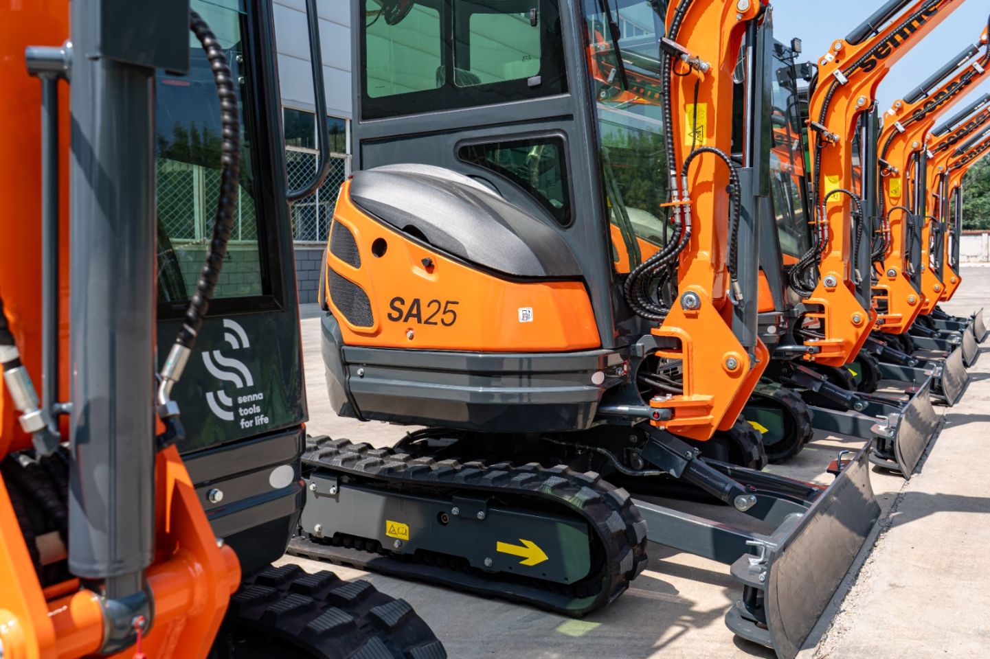 Senna Tools SA25 graafmachine 2500 kg – Kubota – 3 bakken