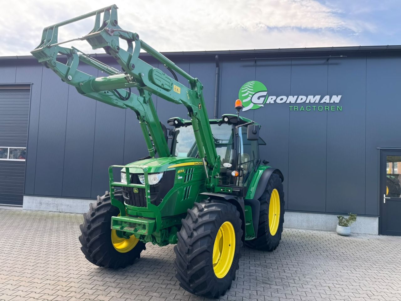 John Deere 6105R AQ