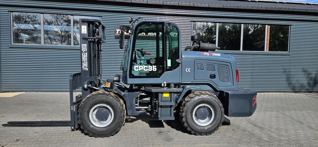 Wolf CPC 35 ruwterrein heftruck
