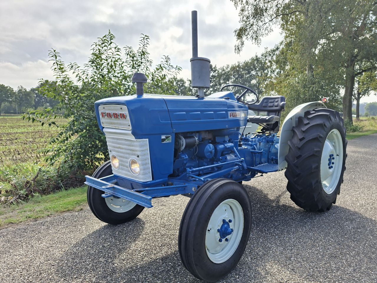 Ford 2000 | NL Kenteken | Inruil & transport