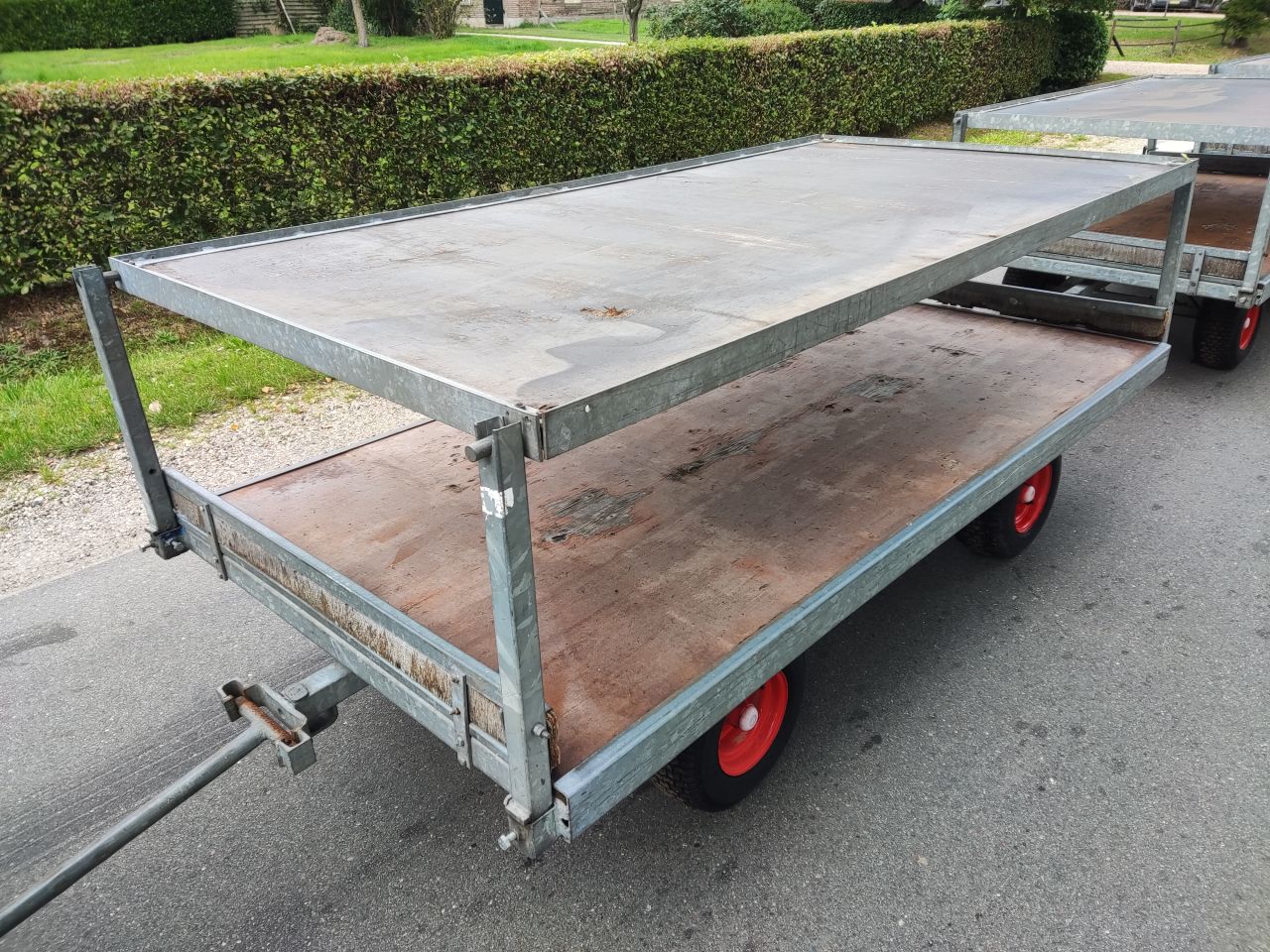 4 meesturende aanhangwagens (volgwagen, 2,50 (l) x 1,25 (b))