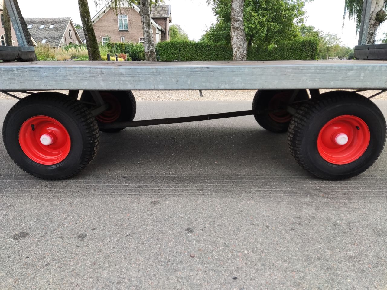 4 meesturende aanhangwagens (volgwagen, 2,50 (l) x 1,25 (b))