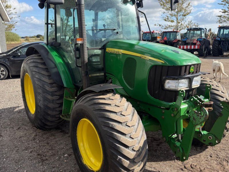 John Deere 5620 Fin bette , kun 3800 timer
