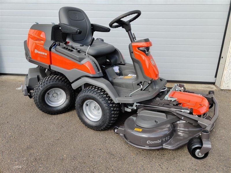 Husqvarna R418TsX AWD SÆRTILBUD INKL. 112cm KLIPPEBORD FØRST TIL MØLLE