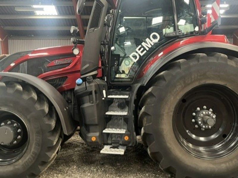 Valtra Q305