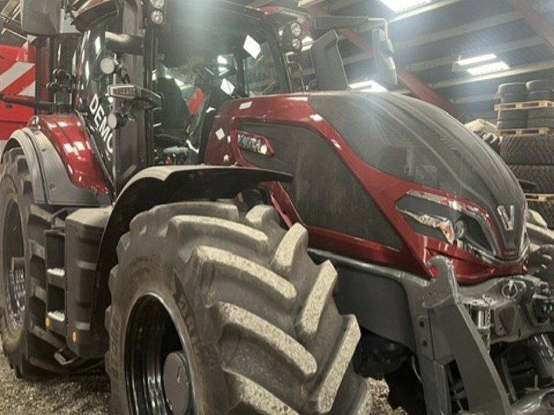 Valtra Q305