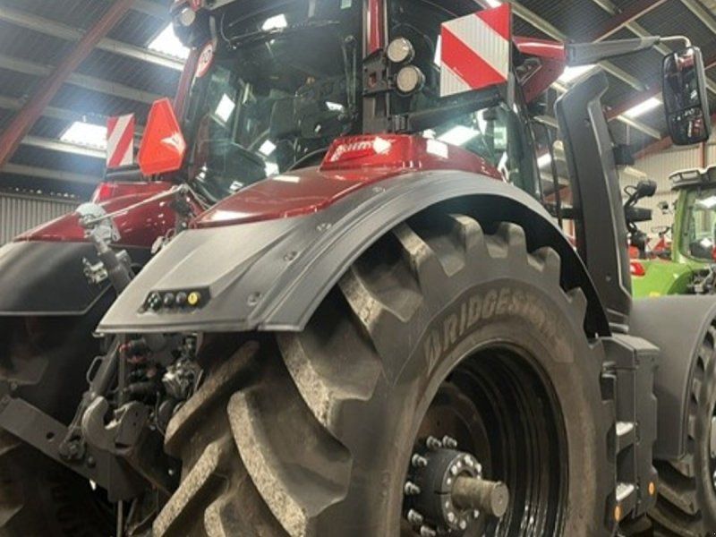 Valtra Q305