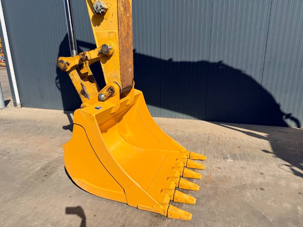 CAT 329E LN