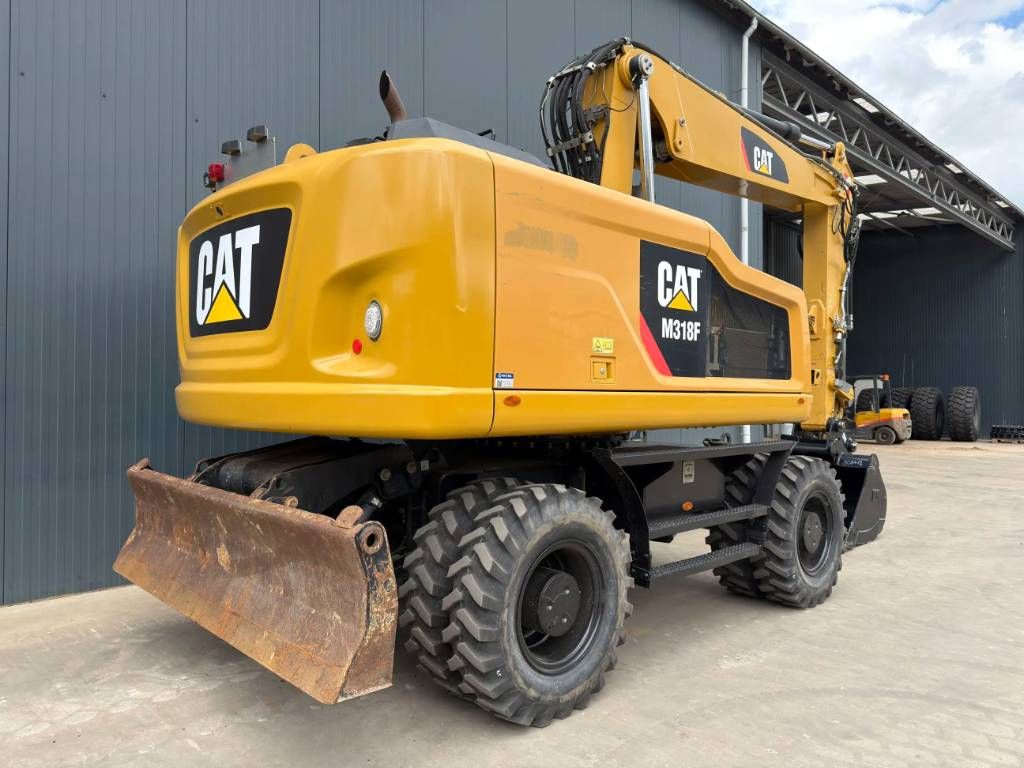 CAT M318F