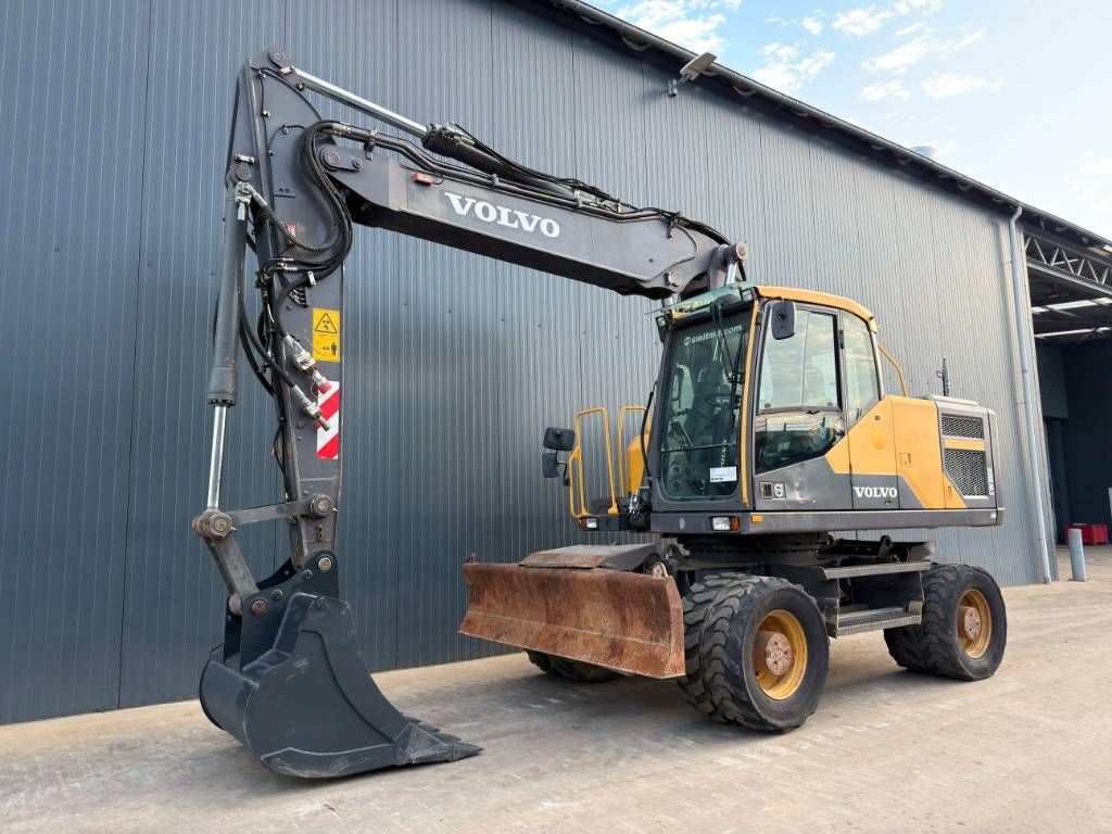 Volvo EW180E