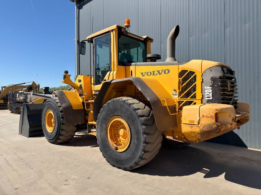 Volvo L120F