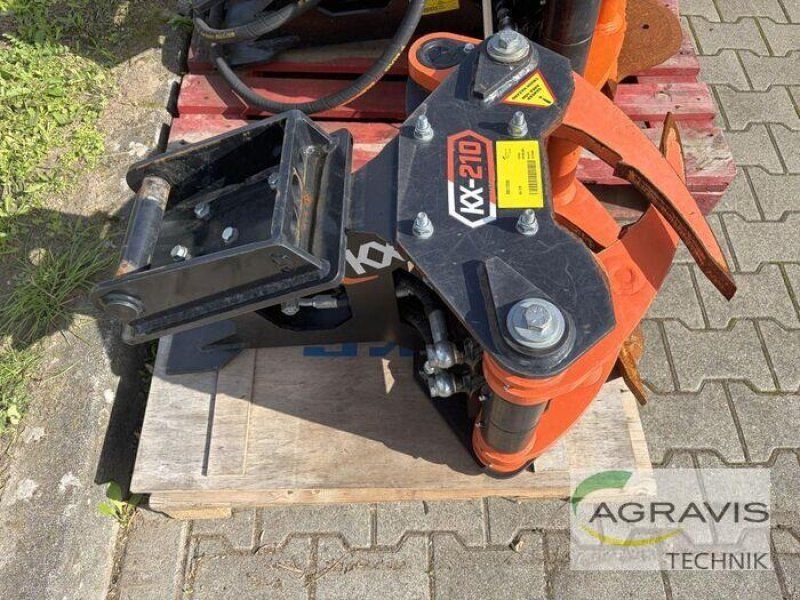 KX210