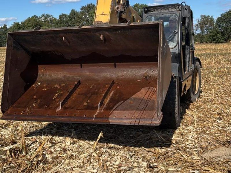 Caterpillar TH62