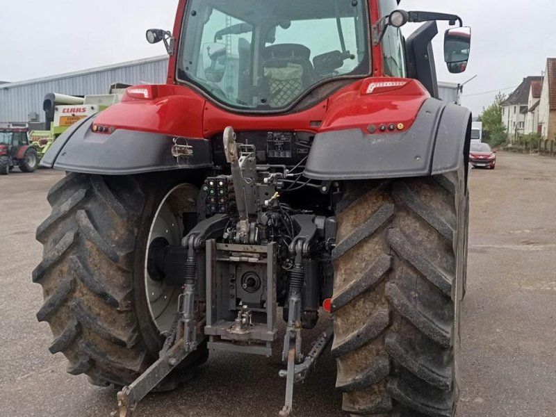 Valtra T194
