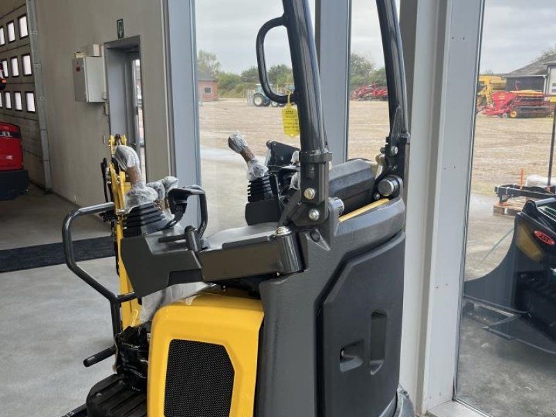 New Holland E14D ROLL-BAR