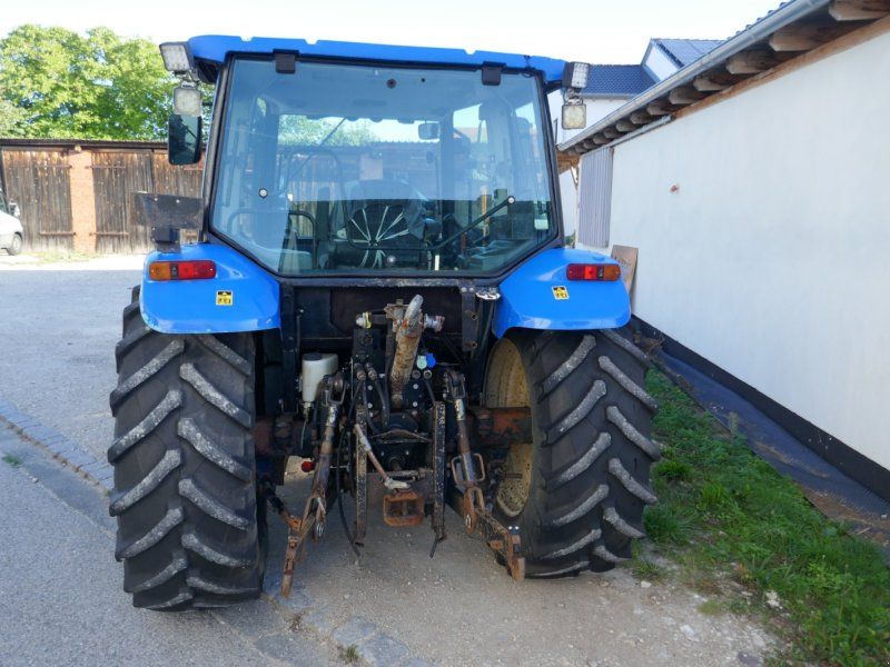 New Holland TL 100. Ind-Lader, Klima, Druckluft, Lastschaltung.  