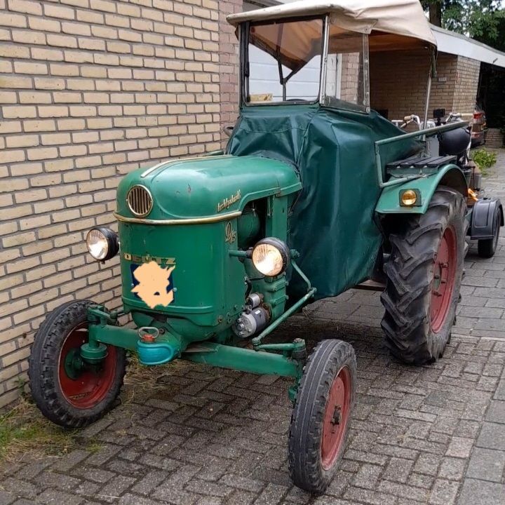 Deutz D15 met kenteken.