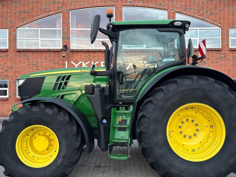 John Deere 6215R
