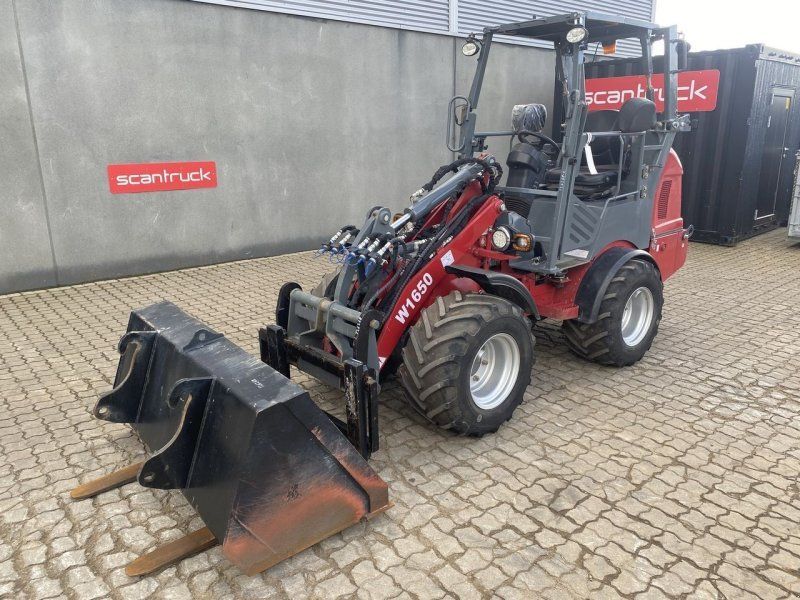 W1650