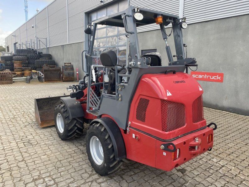 W1650