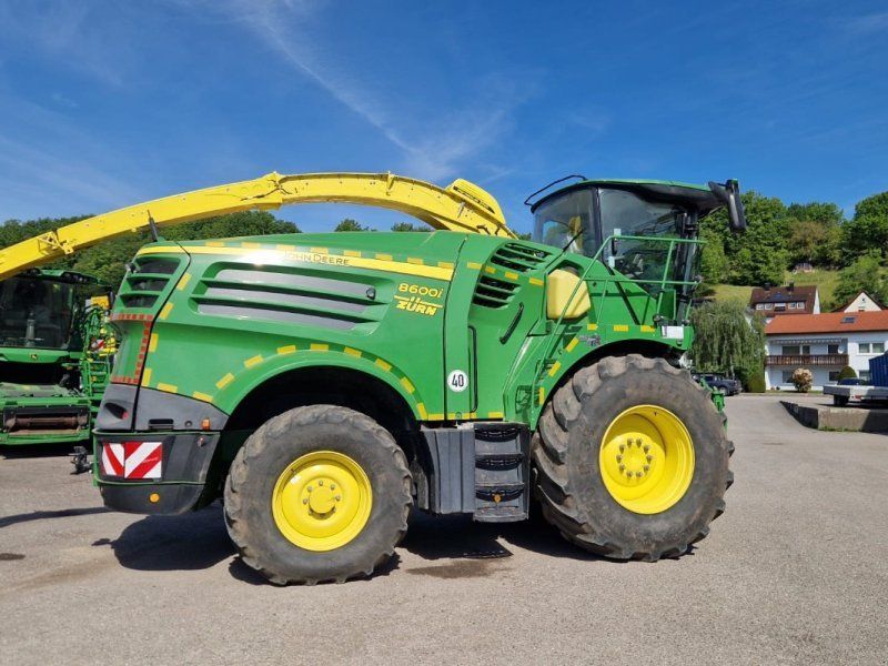 John Deere 8600