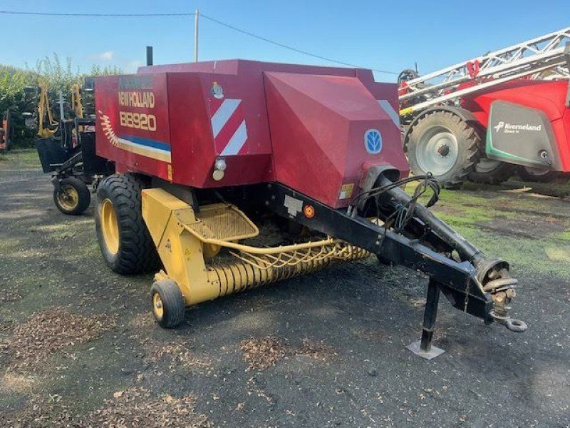 New Holland BB980