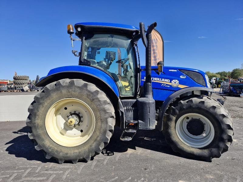 New Holland T7.245AC