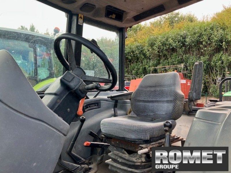 New Holland L75