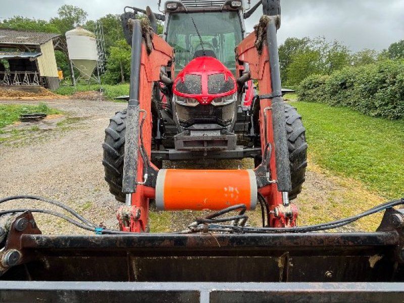 Massey Ferguson 5S-115 D4 DX