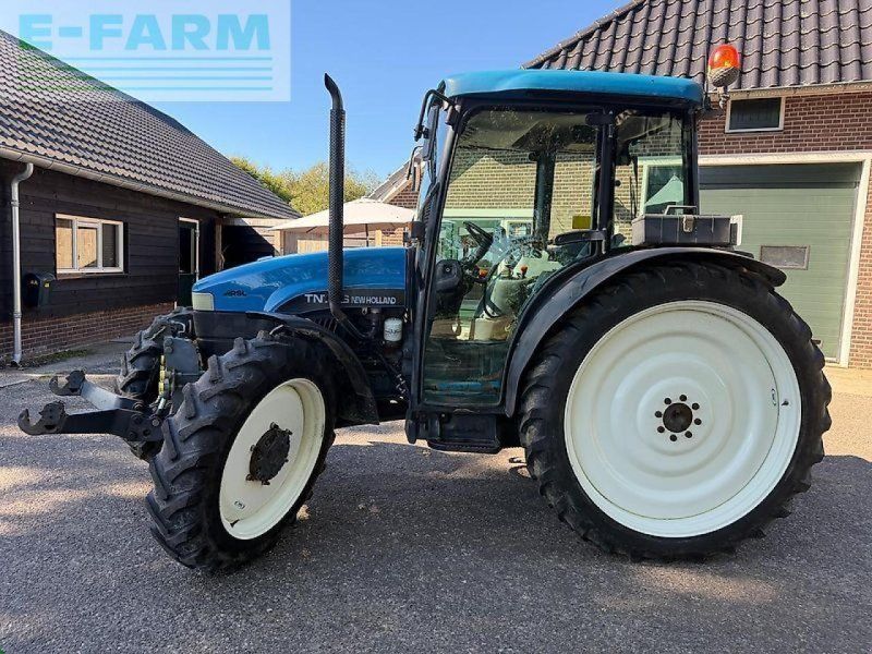 New Holland tn75