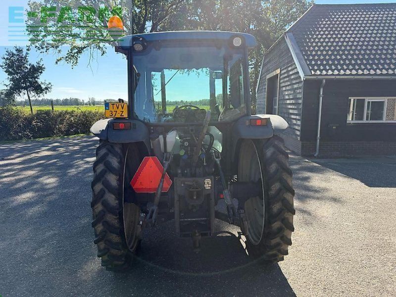New Holland tn75