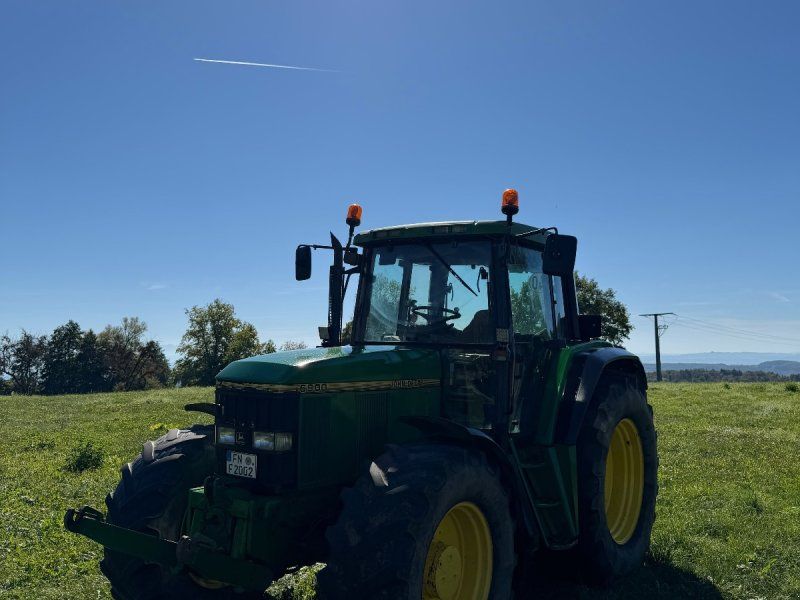John Deere 6900