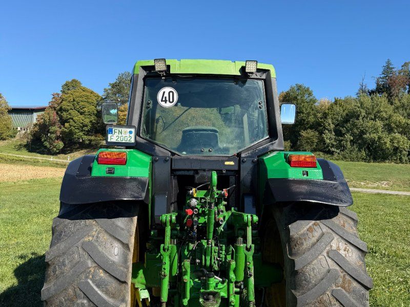 John Deere 6900