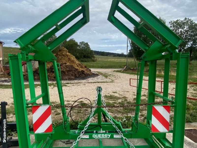 R8000