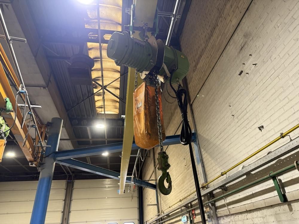 Overhead Cranes