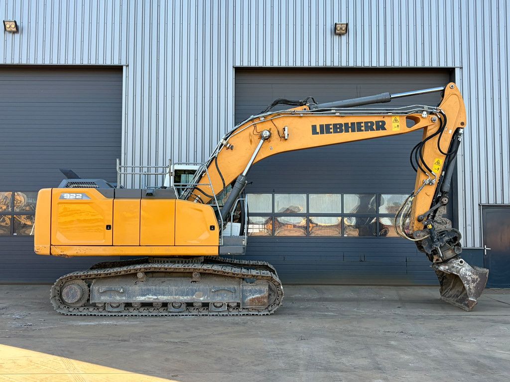 Liebherr R922LC