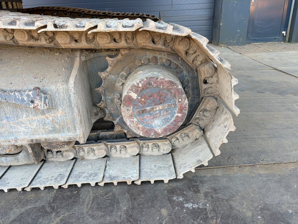 Liebherr R922LC