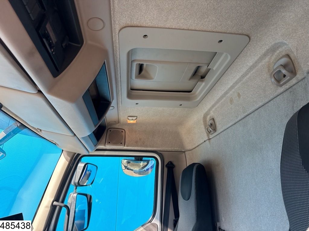 DAF LF 230 EURO 6, Manual, Dhollandia