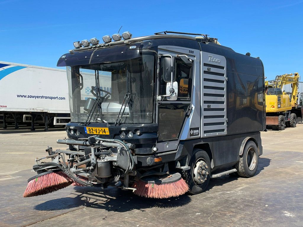 Ravo Ravo 560 sweeper 3th brush / vacuumtruck (BZ-VJ-14) Ravo 560 sweeper 3th brush / vacuumtruck (BZ-VJ-14)