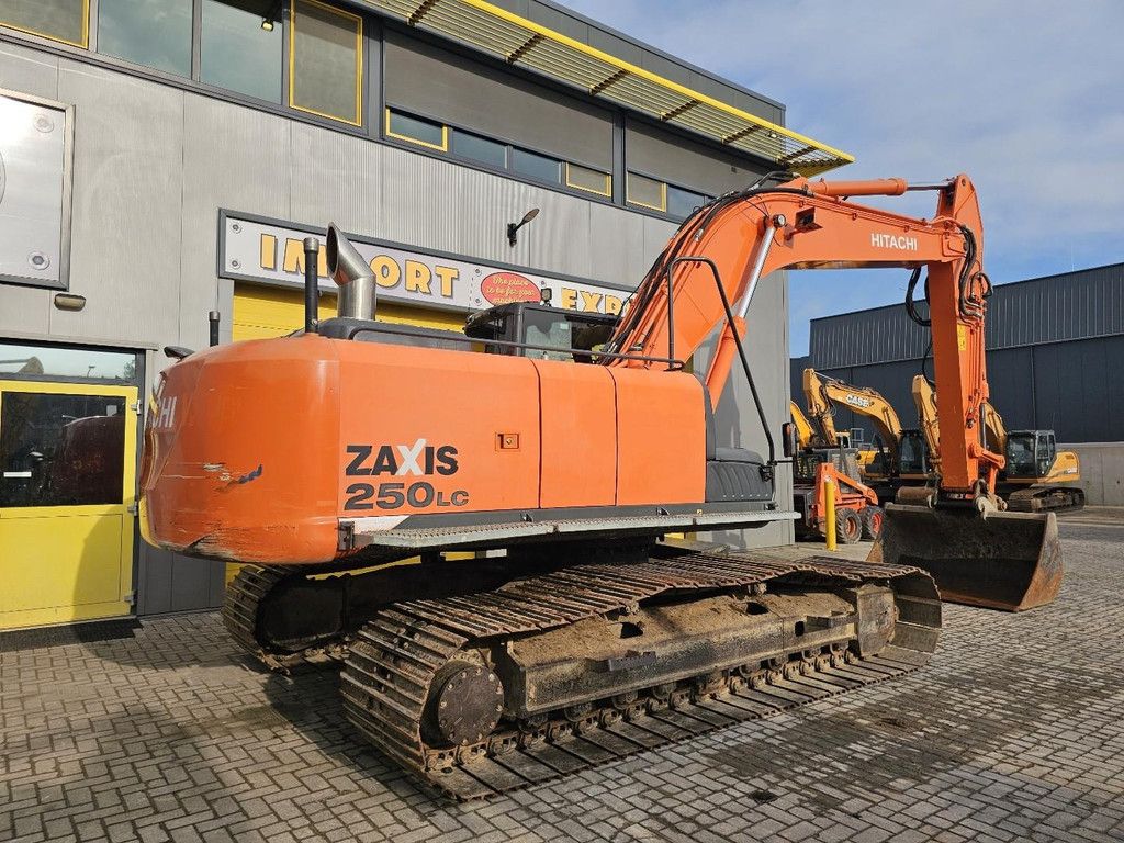 Hitachi ZX250LC-5B WE1781