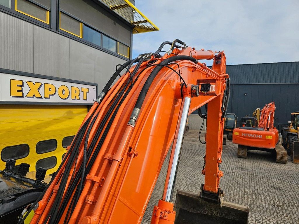 Hitachi ZX250LC-5B WE1781