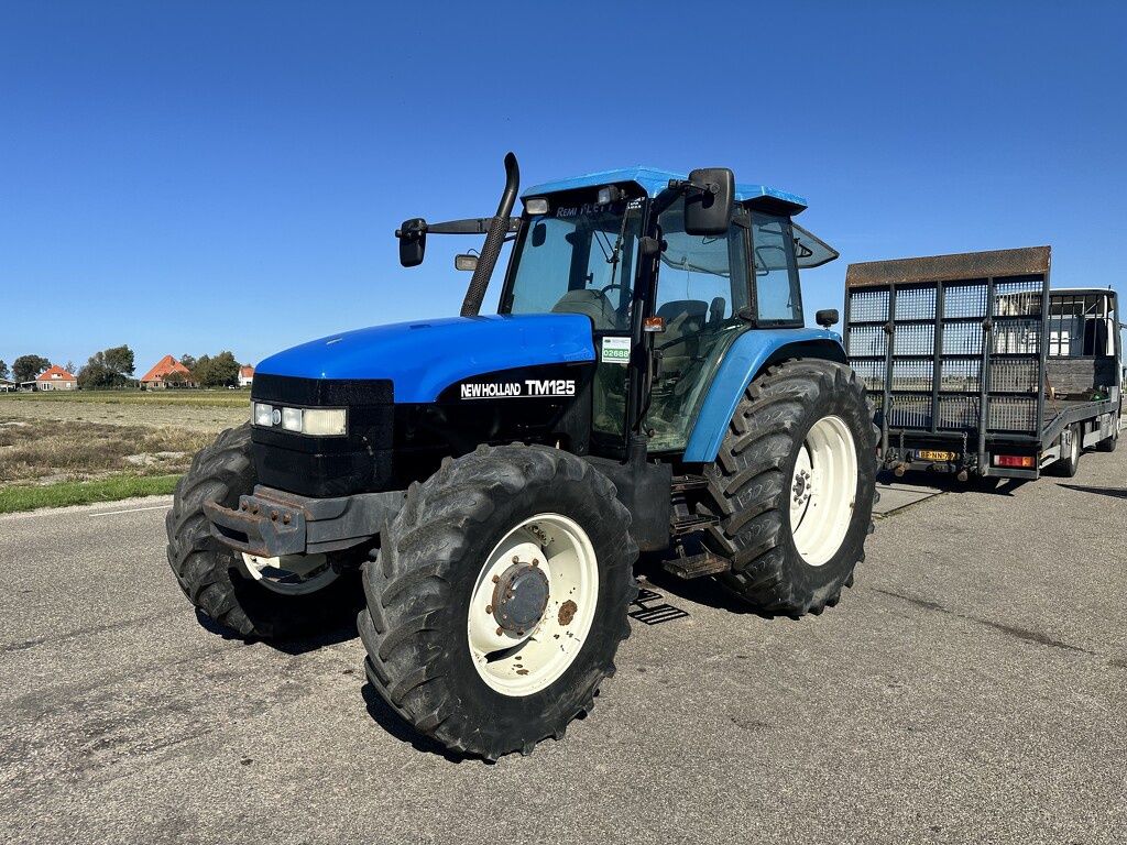 New Holland TM 125