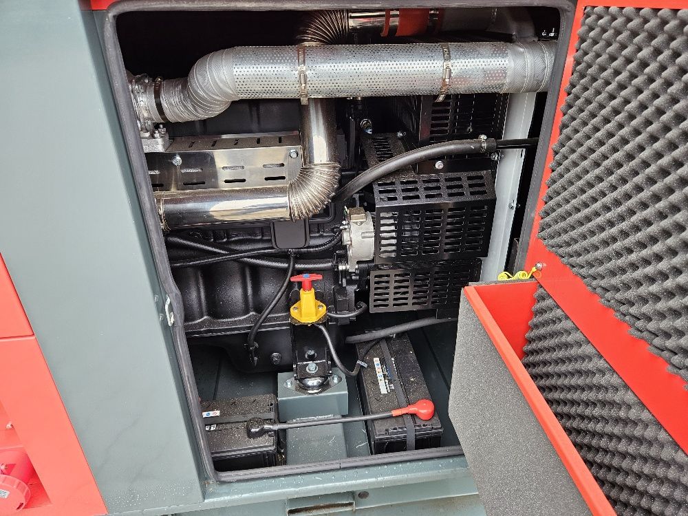 Nieuw Bauer GFS-80KW 110Kva generator set
