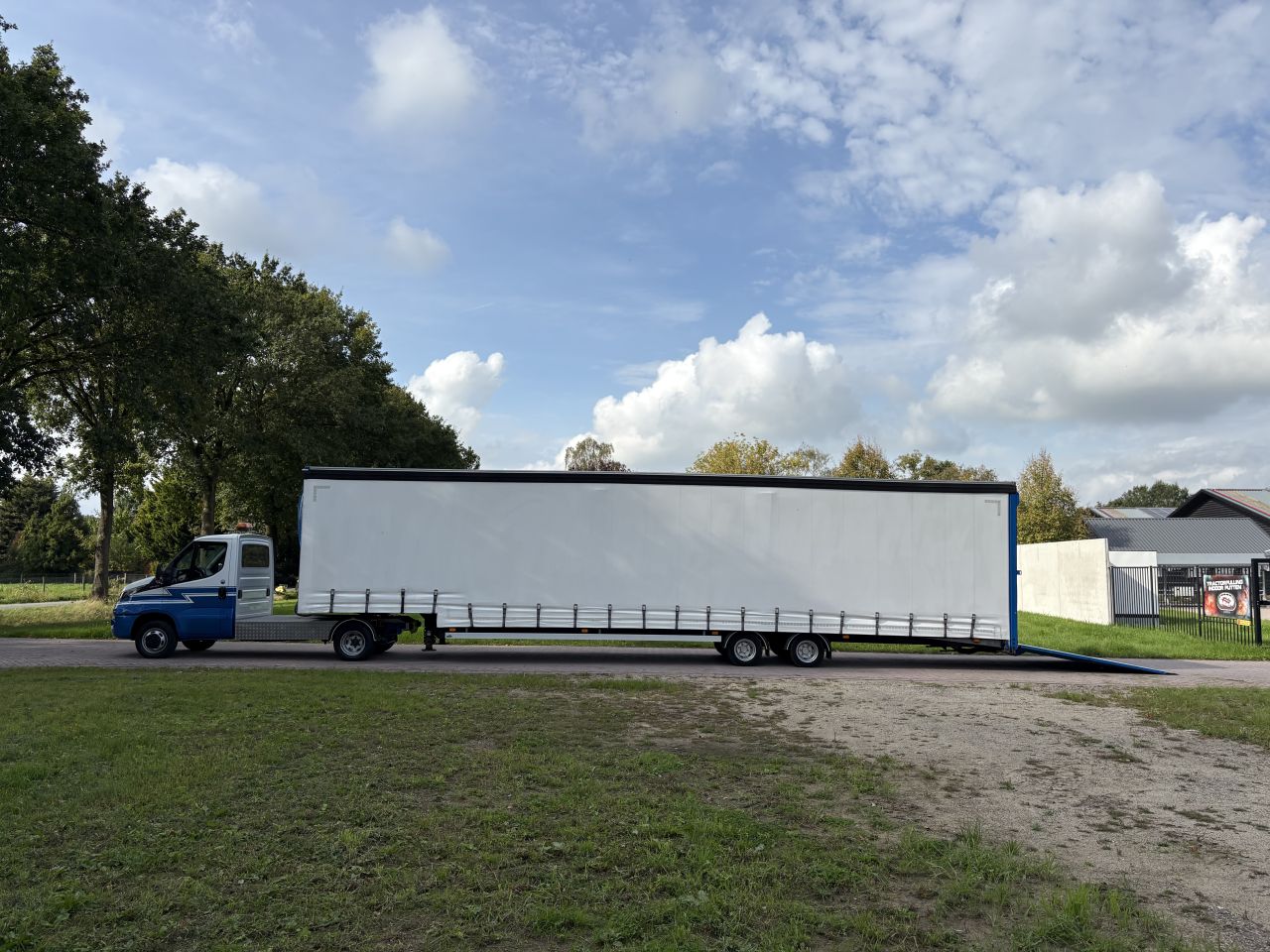 Be trekker Iveco Daily 40C15 euro 6 - be oplegger autotransporte