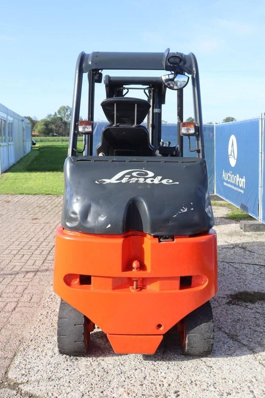 Linde E30/03/600 Elektrogabelstapler 3000kg 2005