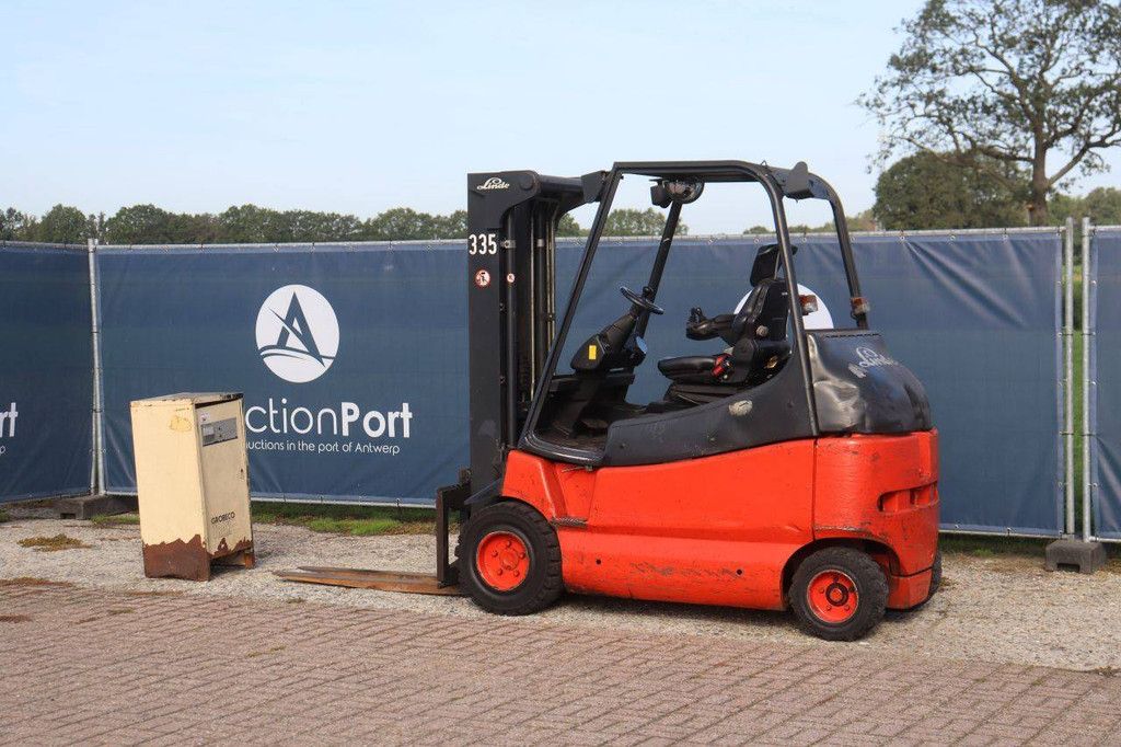 Linde E30/03/600 Elektrogabelstapler 3000kg 2005