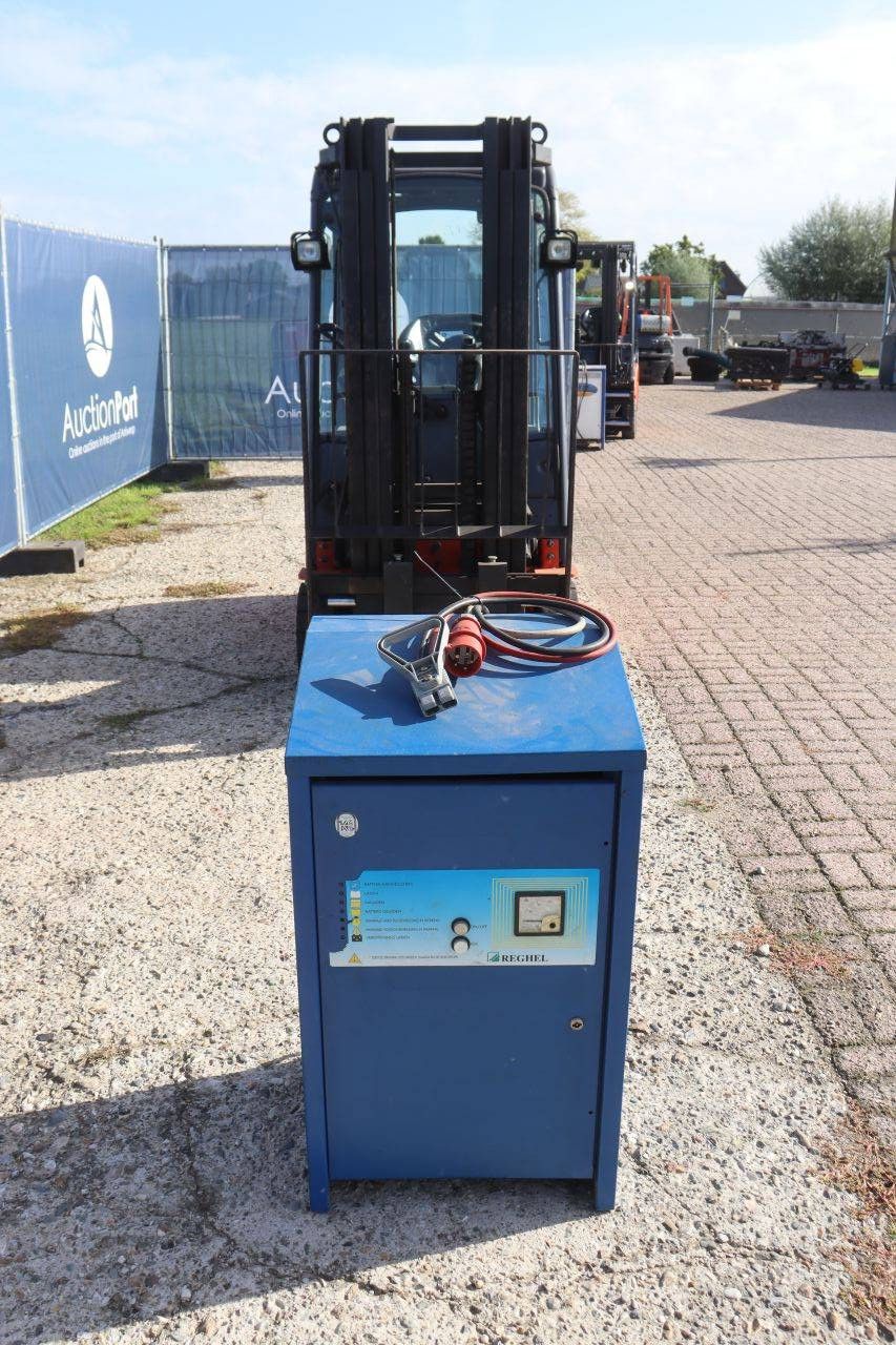 Toyota 8FBET16 Electric Forklift 1600kg 4.5m 2014