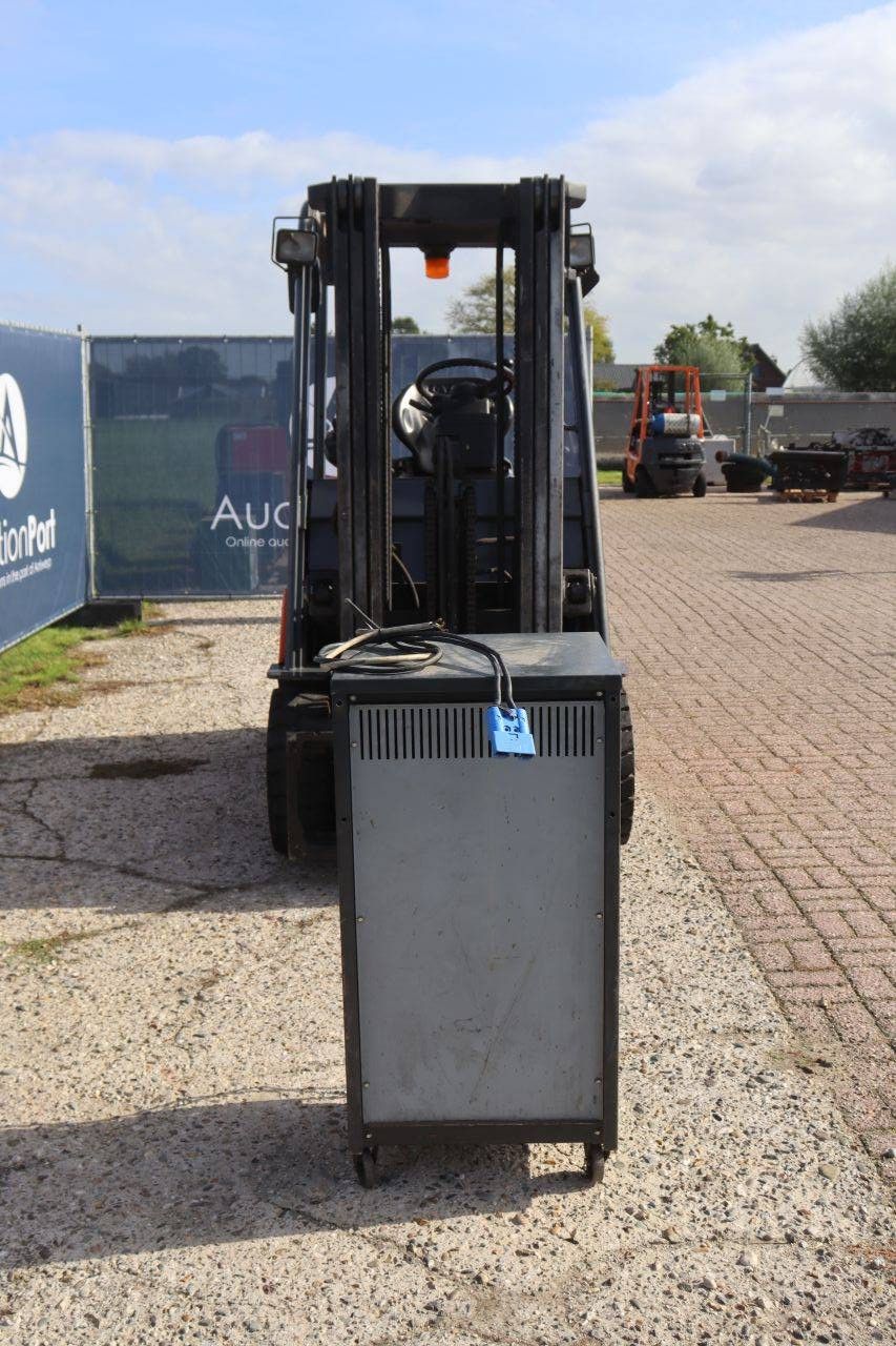 Toyota 7FBMF25 Electric Forklift 2500kg 4.3m 2010